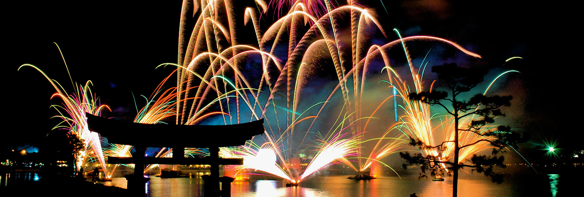 EcpotFirework_Banner.jpg__PID:0288081a-38d1-48ad-9378-3ed4c0b22fd2