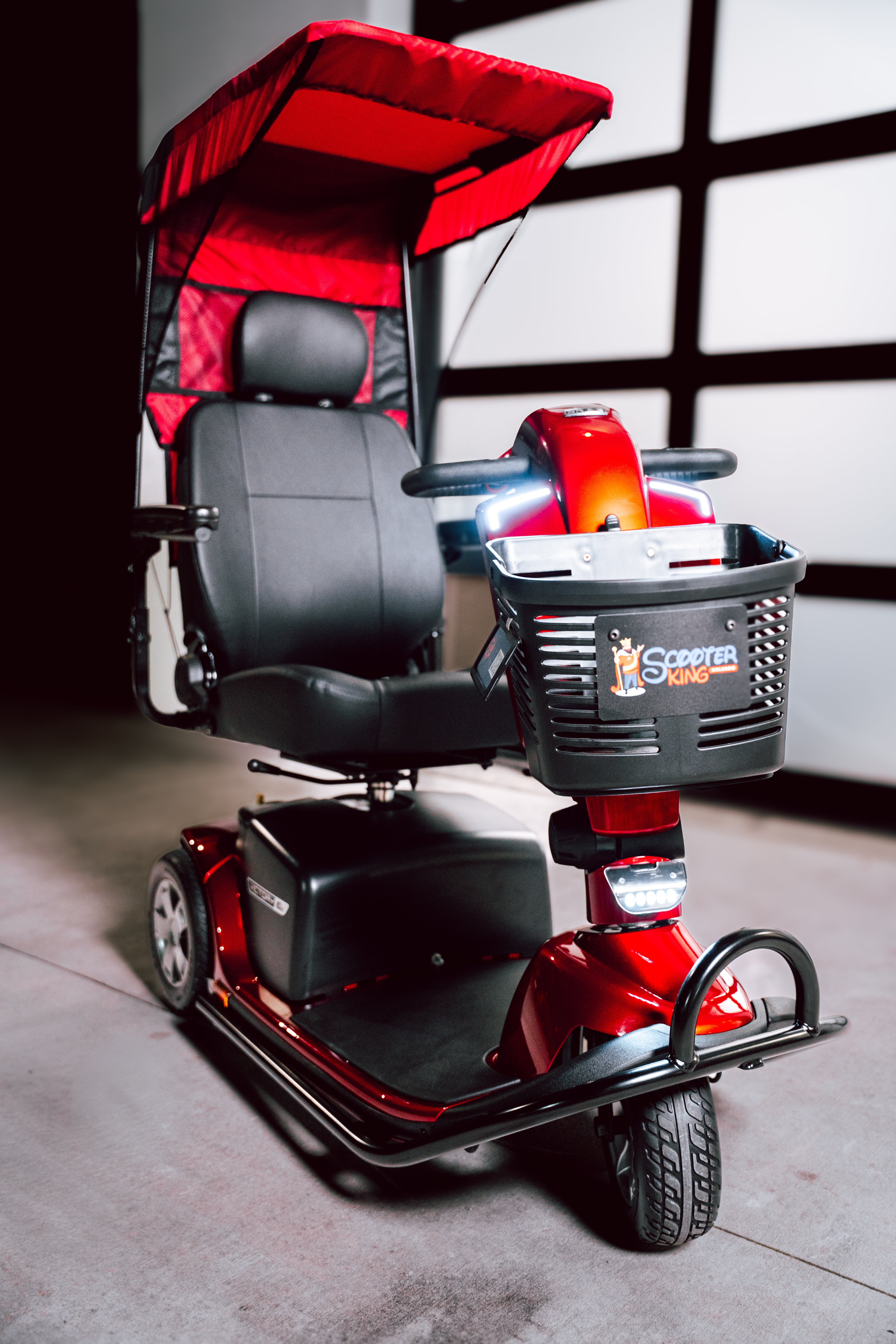 Premium 3-wheel scooter rental Orlando with sunshade - Pride Victory 10 3-wheel